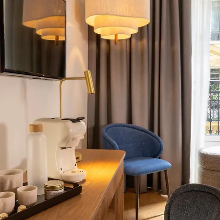 Otel Le Cardinal Paris