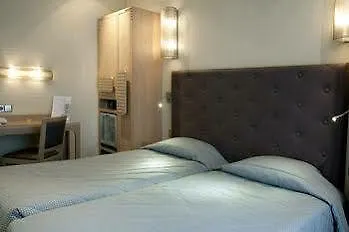 Le Cardinal Otel Paris