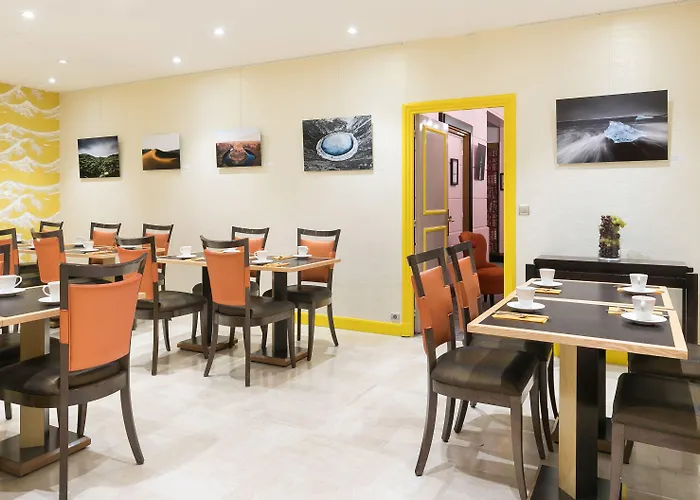 Hotel Le Cardinal Paris