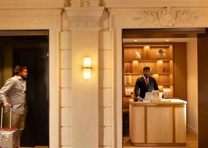 Le Cardinal Hotel 4*