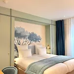 Le Cardinal ホテル 4*