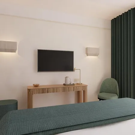 Hotel Le Cardinal 4*